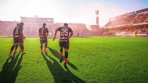 Alajuelense en su estadio (LDA Oficial)