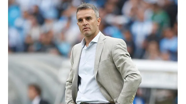 Pablo Lavallén se pierde el debut con Olimpia
