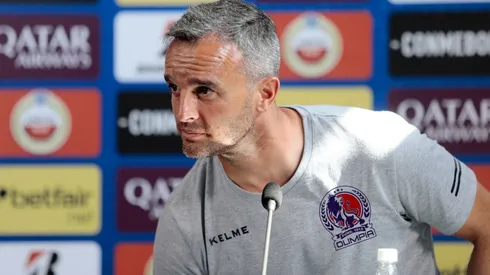 Pablo Lavallén tiene una vasta experiencia como DT