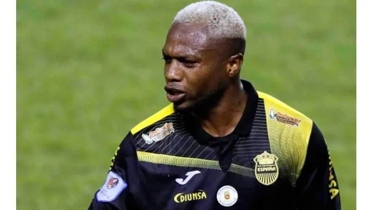 Kevin Álvarez deja Real España y regresa a Europa