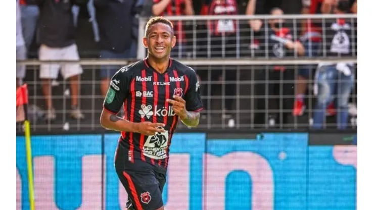 Alajuelense se dejará el 100% de la ficha de Gabriel Torres (LDA Oficial)