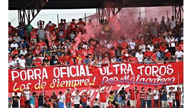 ¡Los Toros hacen fiesta! Celebración de Malacateco tras lograr el título