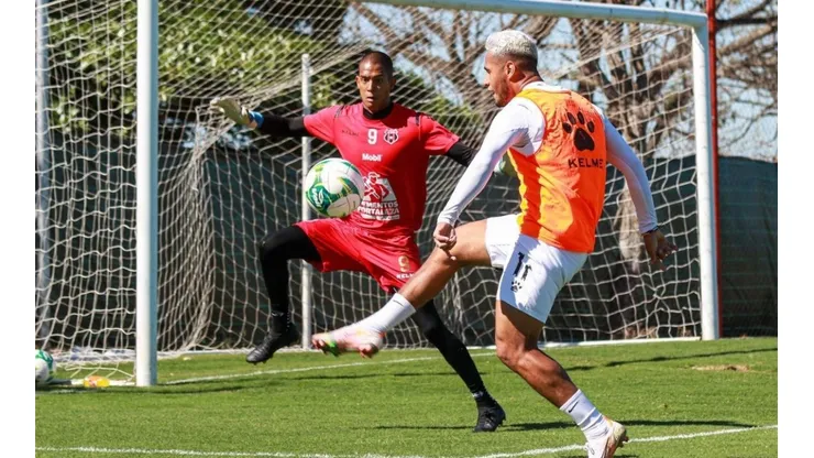 Miguel Ajú será el portero estelar en los primeros 4 juegos (LDA Oficial)