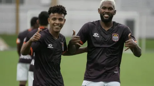 Isidoro Hinestroza se acerca al fútbol ecuatoriano.