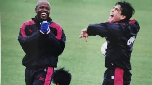 Jorge Dely Valdés rinde homenaje a Hugo Maradona.