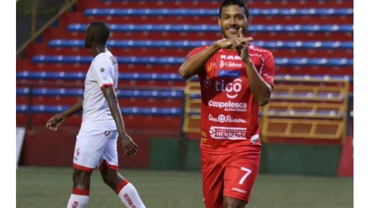 Jorman Aguilar se acerca al fútbol asiático.
