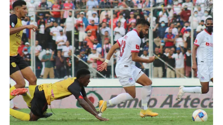 Olimpia se pone en ventaja en la final [VIDEO]