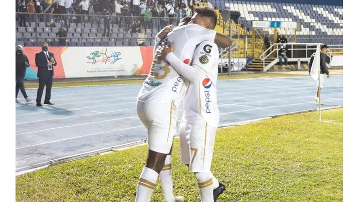 Comunicaciones podría perder a sus delanteros