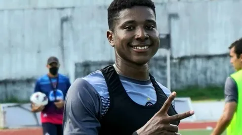 Ricardo Clarke es nuevo jugador de Plaza Amador.