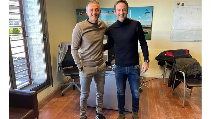 Thomas Christiansen se reúne con Luis Enrique.