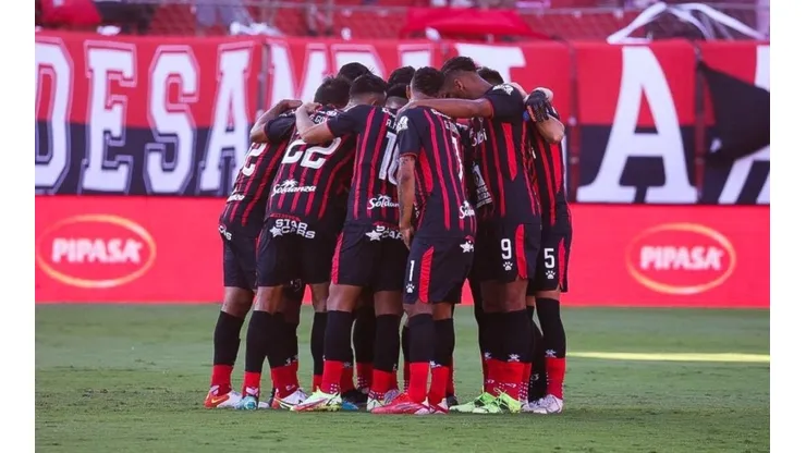 Alajuelense fue víctima de los memes tras ser eliminado por Saprissa