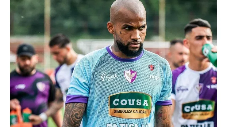 Luis Mejía es pretendido en Europa y Norteamérica.