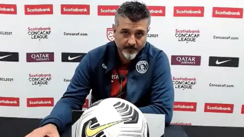 A Diego Vásquez no le preocupa Comunicaciones