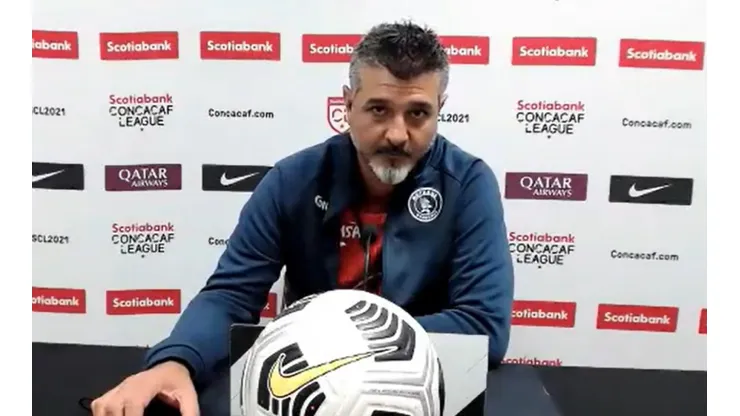 A Diego Vásquez no le preocupa Comunicaciones