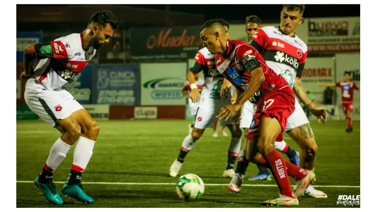 Sigue EN VIVO y EN DIRECTO a Alajuelense vs. Santos de Guápiles.