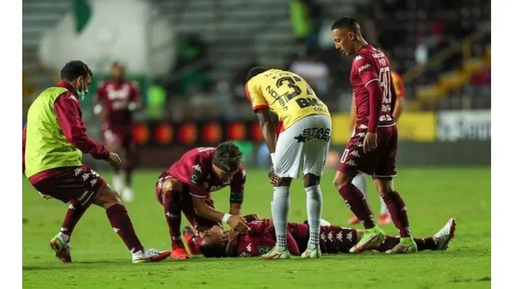 Saprissa da detalles sobre el estado de salud de David Guzmán