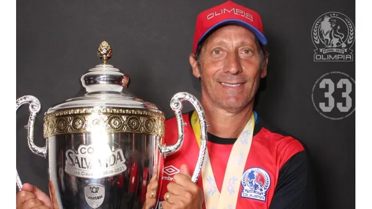 Pedro Troglio está cerca de hacer historia en Honduras