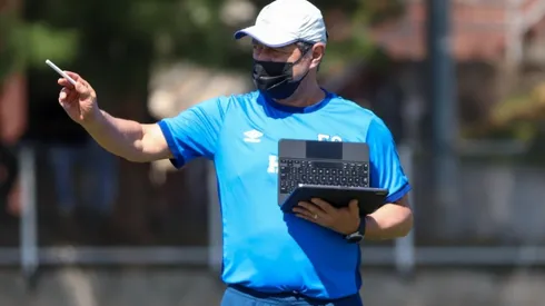Hugo Pérez asegura que es beneficioso jugar ante Ecuador