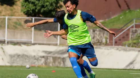 El Salvador se prepara con novedades para enfrentar a Ecuador