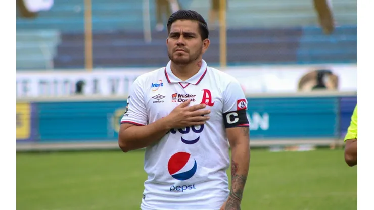 Fito Zelaya tuvo que salir de El Salvador