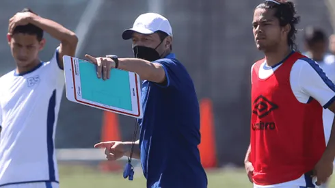 Hugo Pérez adelantó que habrá muchos cambios en la Selecta