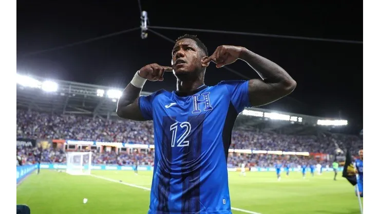 Hernán Gómez tendrá una novedad en el ataque de Honduras