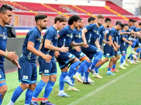 Los tres futbolistas de El Salvador que no viajaron a Panamá