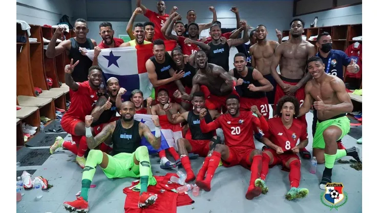 Panamá remonta a Honduras tras ir debajo por 2-0.