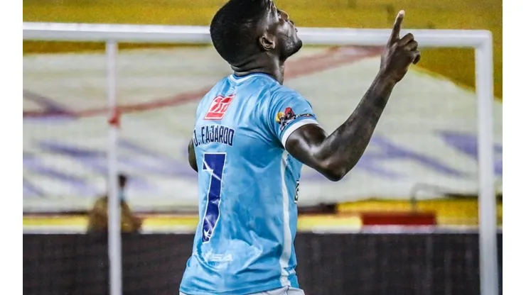 José Fajardo asistió en el triunfo de su equipo.