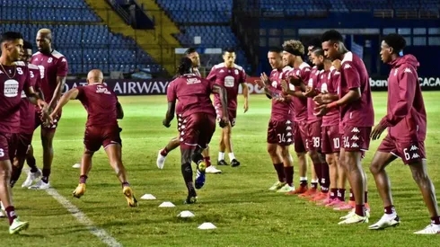 ¡El Saprissa se llevó una montaña de memes en las redes!