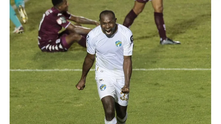 Liga Concacaf: Comunicaciones elimina a Saprissa y avanza a semifinales [VIDEO]