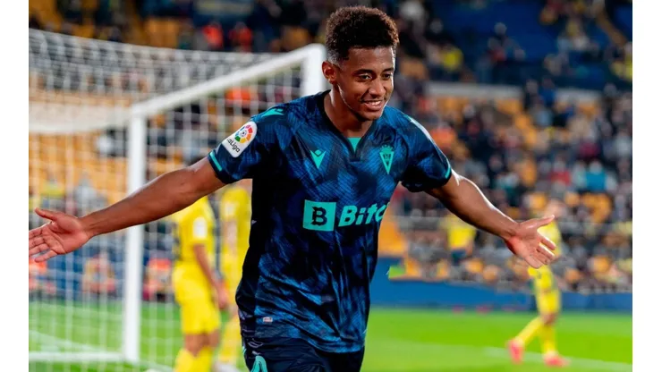 Anthony Lozano metió por triplicado ante Villarreal