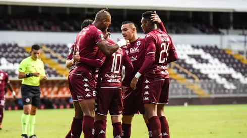 Deportivo Saprissa celebrando una anotación (Saprissa Oficial)