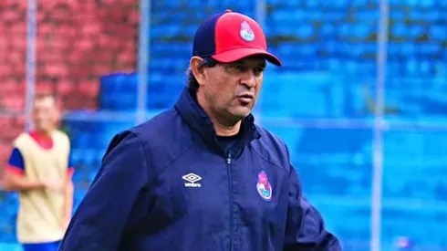 Aficionados de Municipal piden la salida de José Cardozo