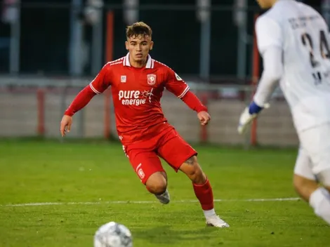 Manfred Ugalde recibe malas noticias en el F.C Twente