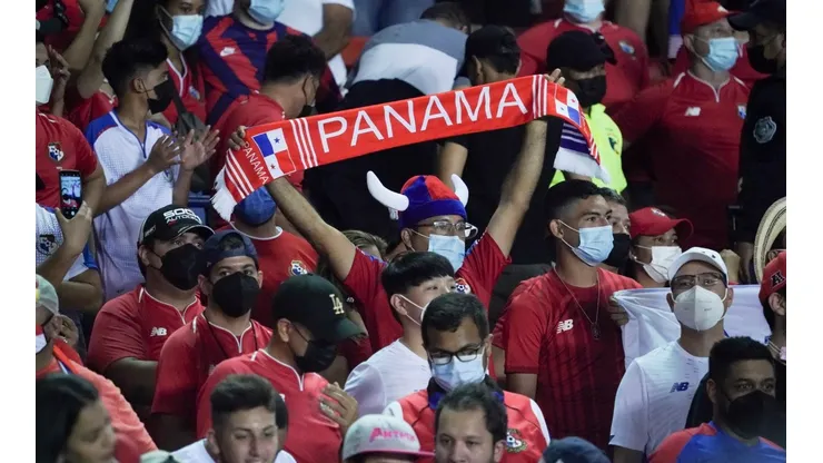 Panamá recibe sanción por invasión al campo.