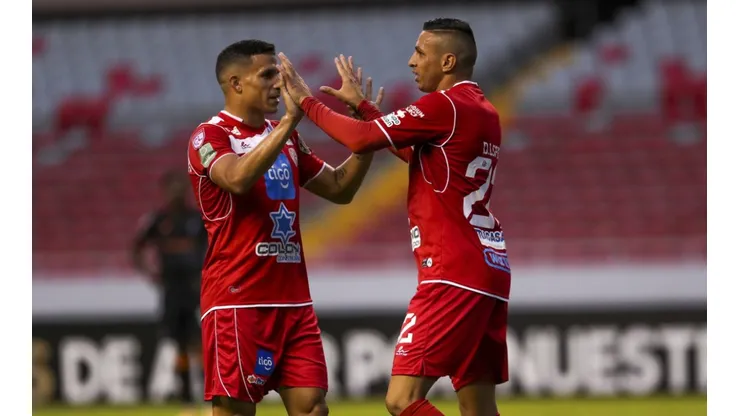 Liga Concacaf: Santos Guápiles remonta para vencer 3-1 a Forge [VIDEO]