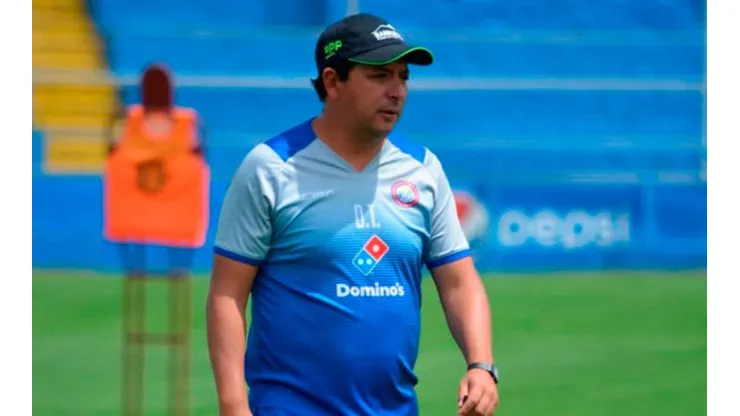 Antonio Morales dejó de ser entrenador de Xelajú