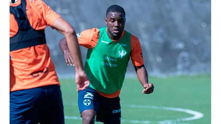 Joel Campbell vuelve a los entrenamientos con Monterrey