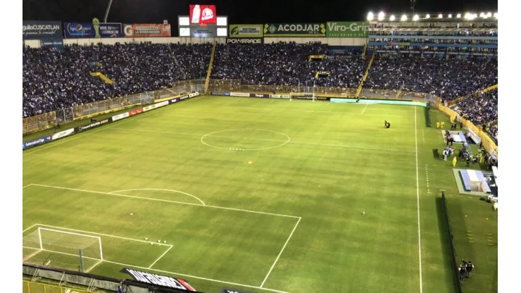 El estadio Cuscatlán fue sancionado