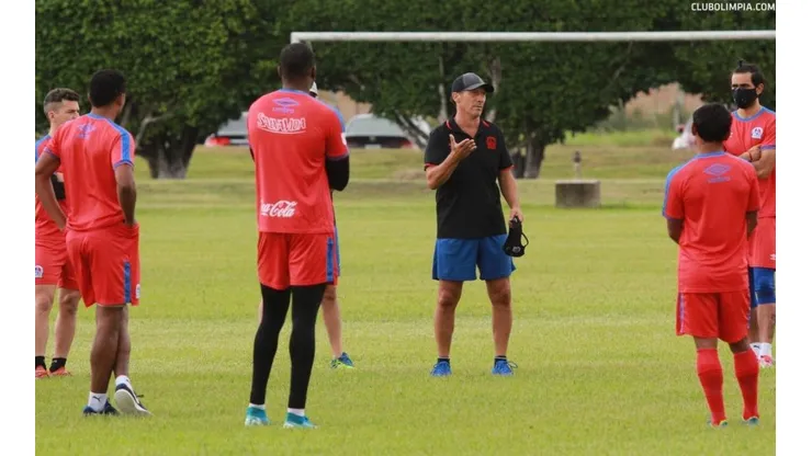 Los futbolistas de Olimpia sufrirán una fuerte sanción