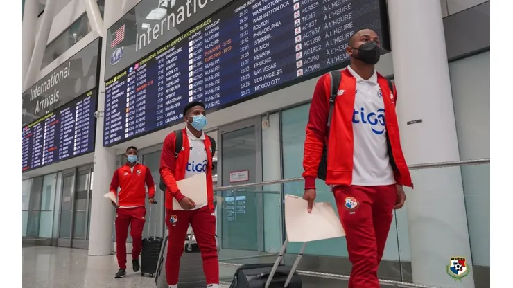 Panamá aterrizó en Toronto.