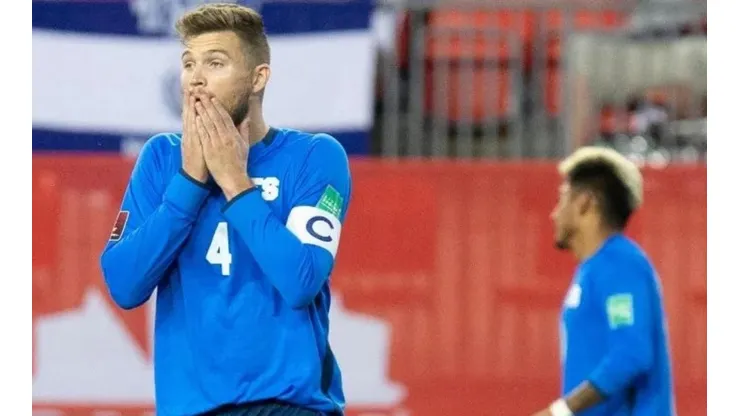 Eriq Zavaleta no estará ante México