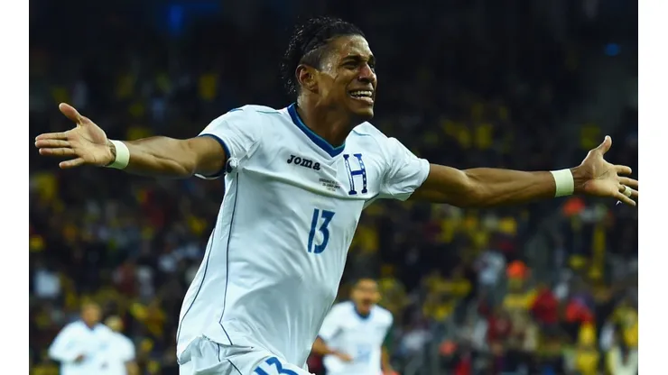 Costly: “Es lindo anotarle a Costa Rica y más a Keylor”