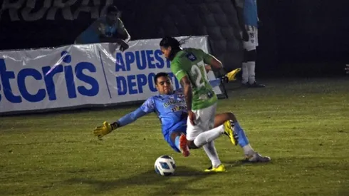 Gullit Peña marcó su primer doblete con Antigua [VIDEO]