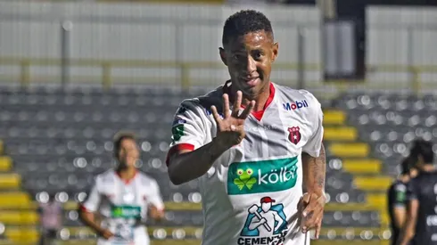 Gabriel Torres debutó con gol y un número particular [VIDEO]