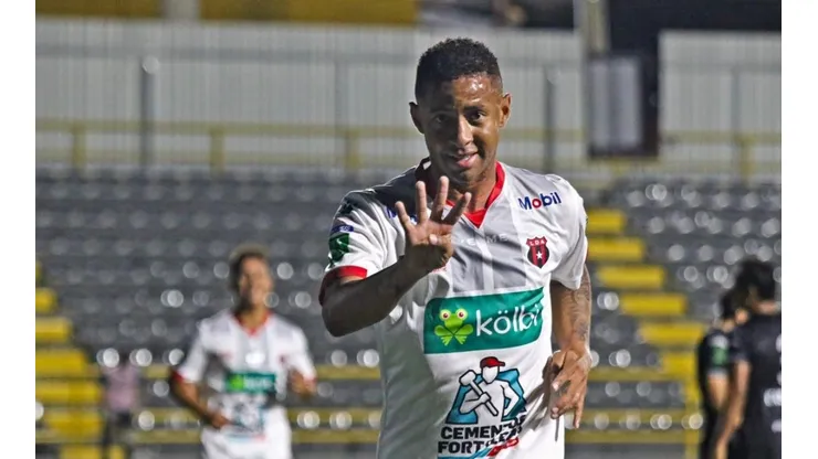Gabriel Torres debutó con gol y un número particular [VIDEO]