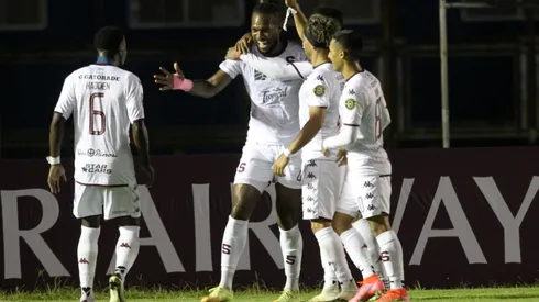 Liga Concacaf: Saprissa vence 2-0 a Santa Lucía Cotzumalguapa [VIDEO]