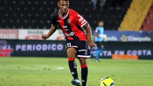 Alex López volvió a entrenar y en Honduras se ilusionan con su regreso