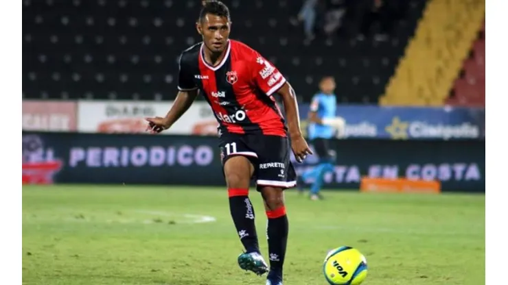 Alex López volvió a entrenar y en Honduras se ilusionan con su regreso